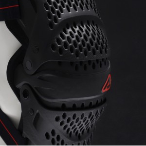Rodilleras ACERBIS Impact Pro Black - Ropamotorista.com - Distribuidor Oficial Acerbis en España y Portugal