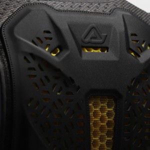Peto ACERBIS Plasma 2.0 - Ropamotorista.com - Distribuidor Oficial Acerbis en España y Portugal