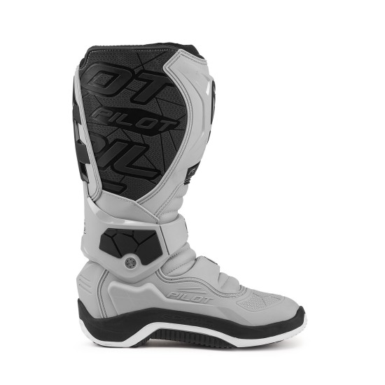 BOTAS FORMA PILOT GREY - Ropamotorista.com - Distribuidor Oficial Forma Boots en España y Portugal