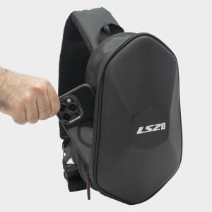 Bandolera LS2 Shield - Ropamotorista.com - Distribuidor Oficial LS2 en España y Portugal